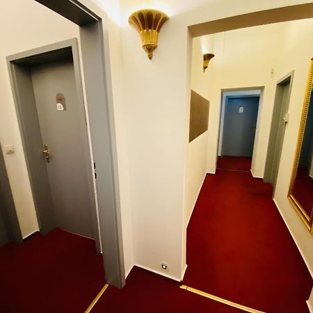 Ferienwohnung Doppelzimmer Theke, direkt am Alten Strom Rostock Exterior foto