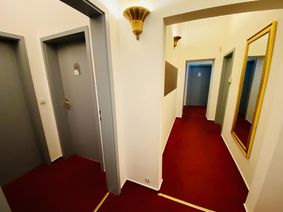 Ferienwohnung Doppelzimmer Theke, direkt am Alten Strom Rostock Exterior foto